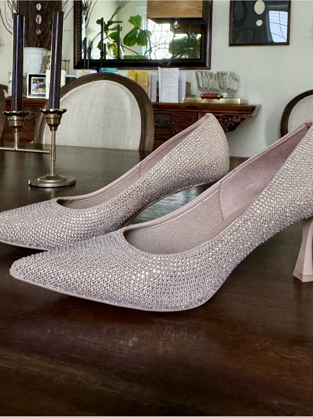 Cosy Island - EternalPace Diamond Pointed Toe Heeled Pump - Picture 1 of 10